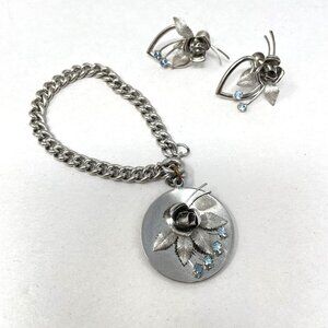 Vintage Karu Arke Floral Bracelet & Earrings Set Silver Tone‎ Blue Rhinestones